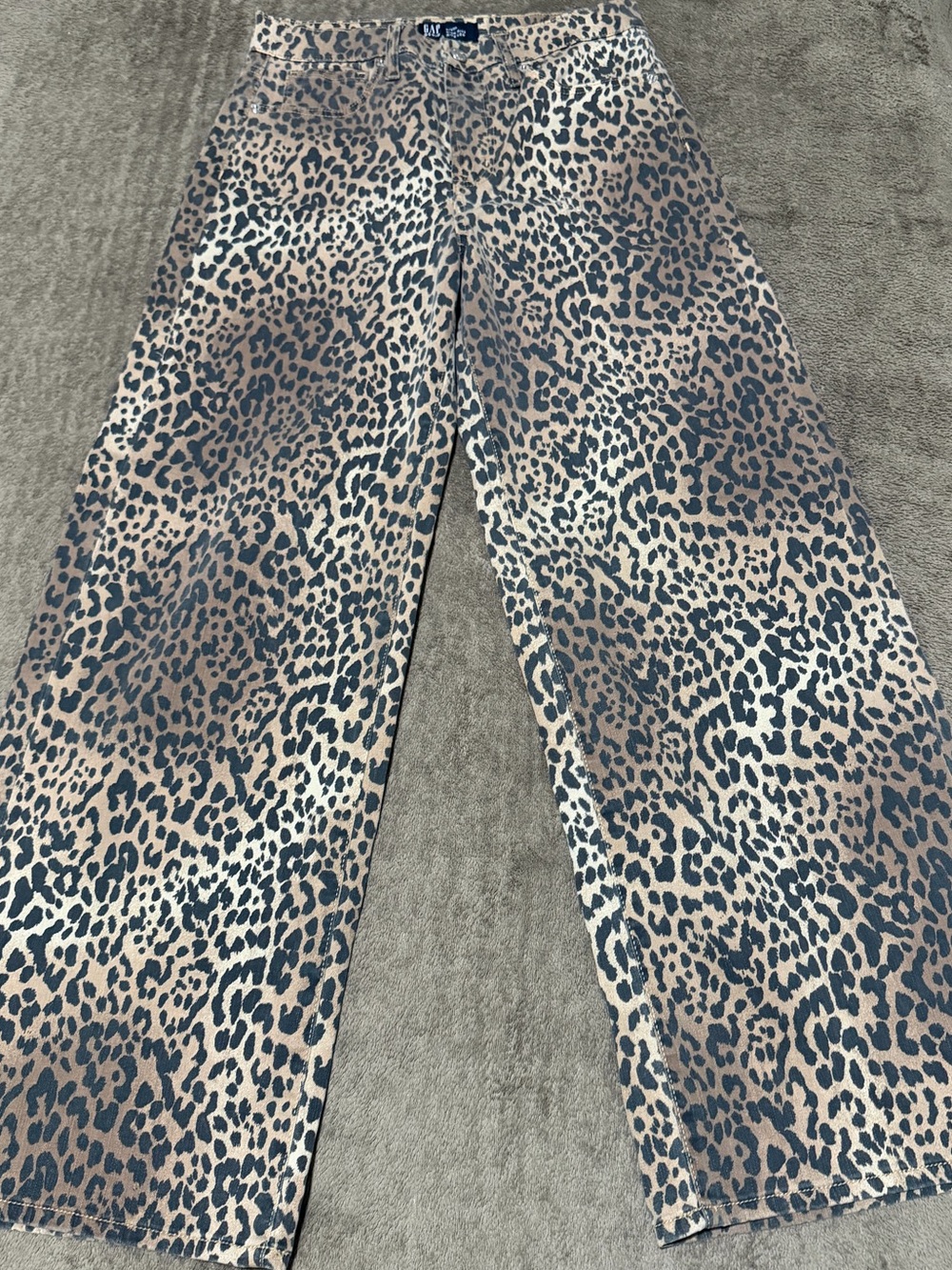 GAP Women’s High Rise Print Wide-Leg Jeans